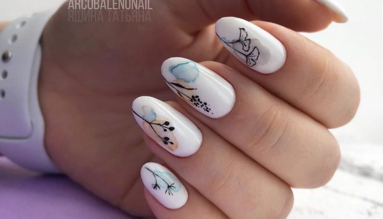 Modnyi akvarelnyi manikiur 2023 5
